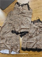 NEW Lingerie Set 4pc - Leopard Print Robe, Nightie