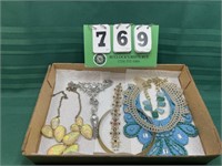 Costume Jewelry Lot #10