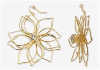 Bijoux Bar Gold Tone Wire FlowerDrop Earrings