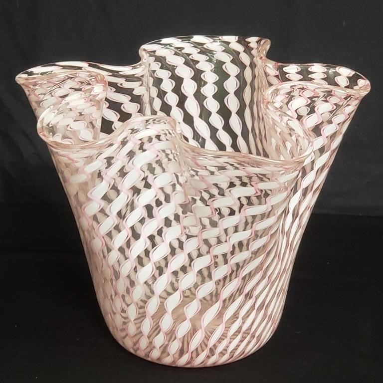 Hand-blown Murano-style pink & white ribbon