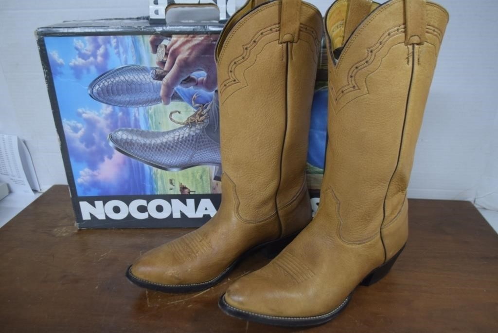 Nocona Boots sz.9.5 D, See Photos For Condition