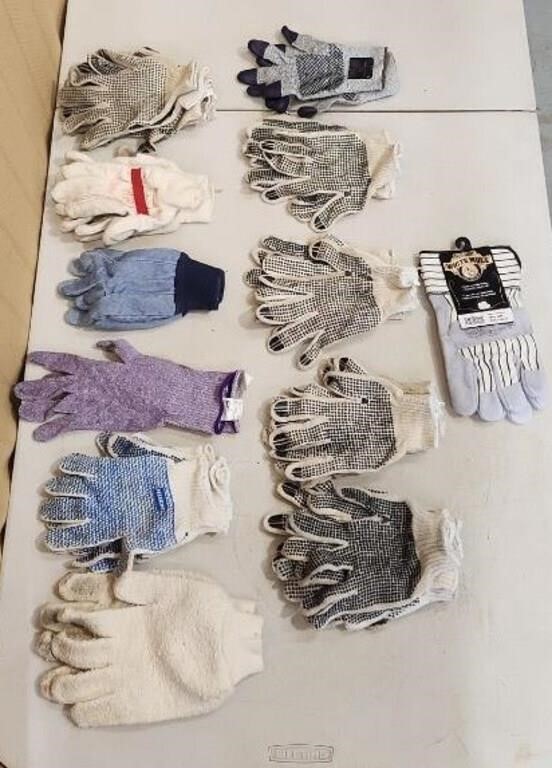 20 Pairs of Work Gloves. Cotton - Leather. Some