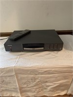 TOSHIBA DVD PLAYER WITH REMOTE-WORKS