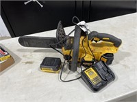 Dewalt 20V Chainsaw and Charger