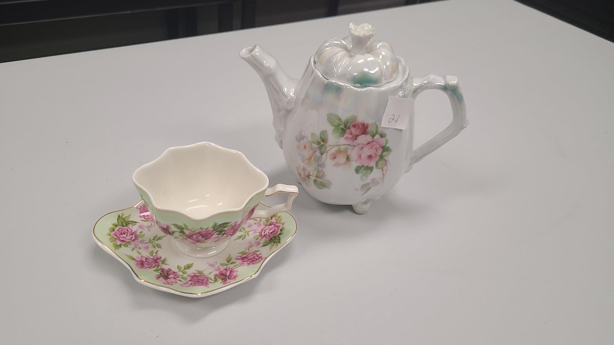 vintage Floral, Glass tea pot, tea cup, saucer lot