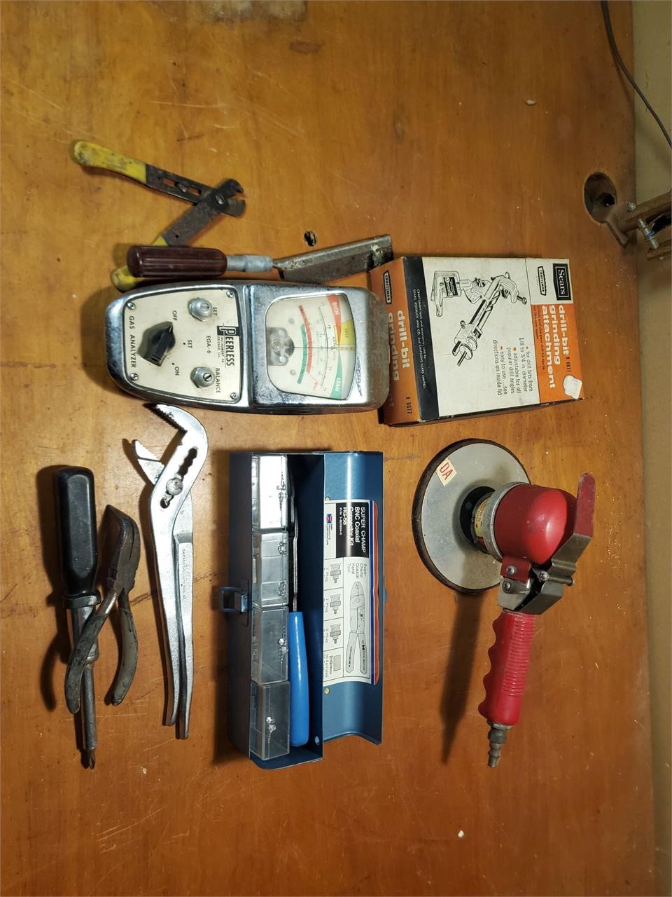 Air sander miscellaneous tool lot