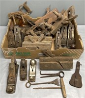 Wood Planes Carpenters Tool Lot Collection