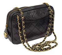 VINTAGE CHANEL BLACK QUILTED LEATHER SHOULDER BAG