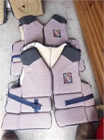 (2) Stearns Adult Life Vests