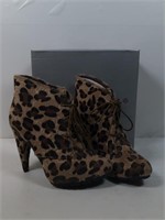 New Breckelle’s Size 7.5 Leopard Ankle Boots