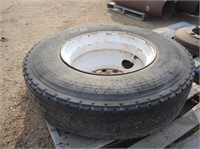 (1) 11R x 22.5  Tire & Steel Rim #