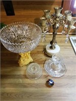 SILVER CANDLELABRA AND CHERUB BOWL STAND / CANDLE