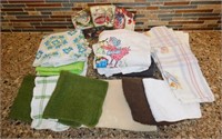 Large Group of Wash Clothes & Dish Towels