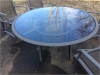 ROUND GLASS PATIO TABLE W/ 4 CHAIRS
