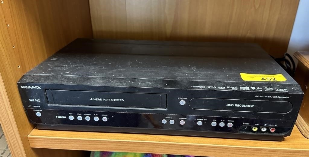 MAGNAVOX VHS / DVD RECORDER