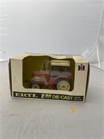 Ertl Die Cast IH Tractor in Box 1"32