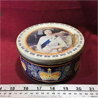 Queen's Silver Jubilee Tin (Vintage)