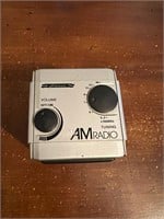 Vintage Americana AM Cube Radio 3.25'' x 3.25''