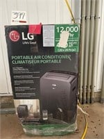 LG 12,000 BTU Per Hr Air Conditioner In Box