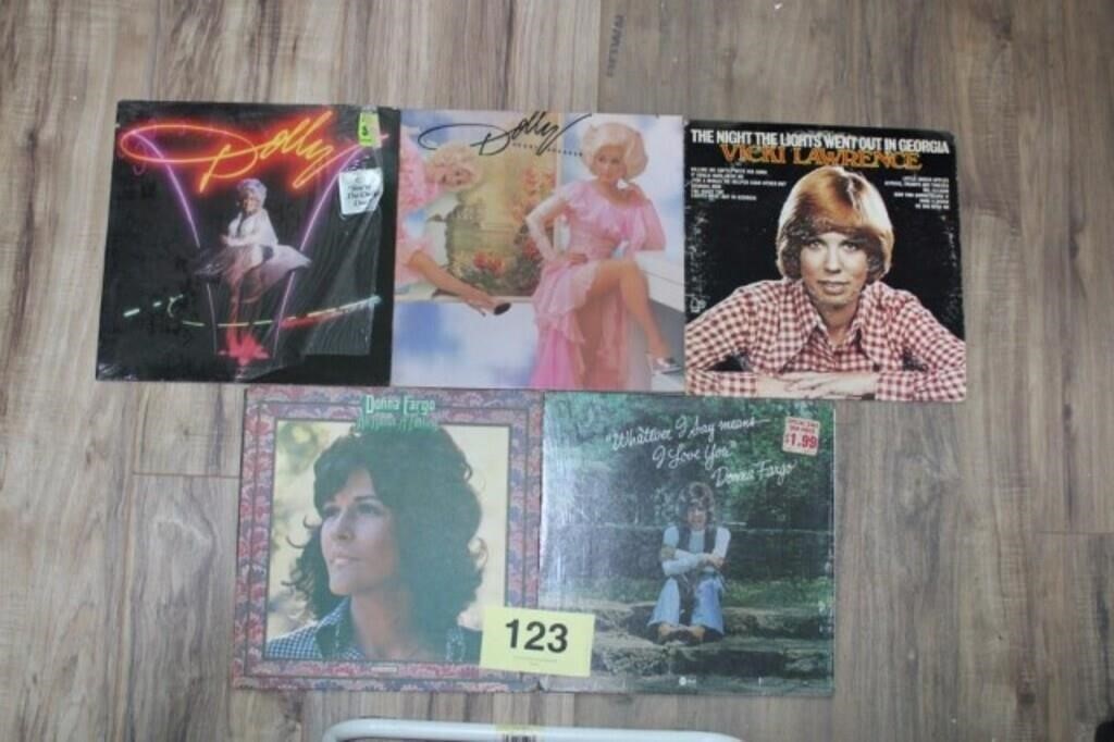 FIVE ALBUMS, 2 DOLLY PARTON, 2 DONNA