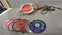 Wormdrive Skillsaw W/ Extra Blades