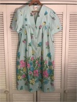 VINTAGE SIMPLY BASIC FLORAL HOUSECOAT MEDIUM