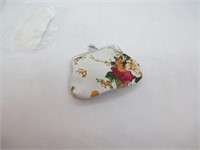 VINTAGE LOOK WHITE NEW FABRIC COIN PURSE