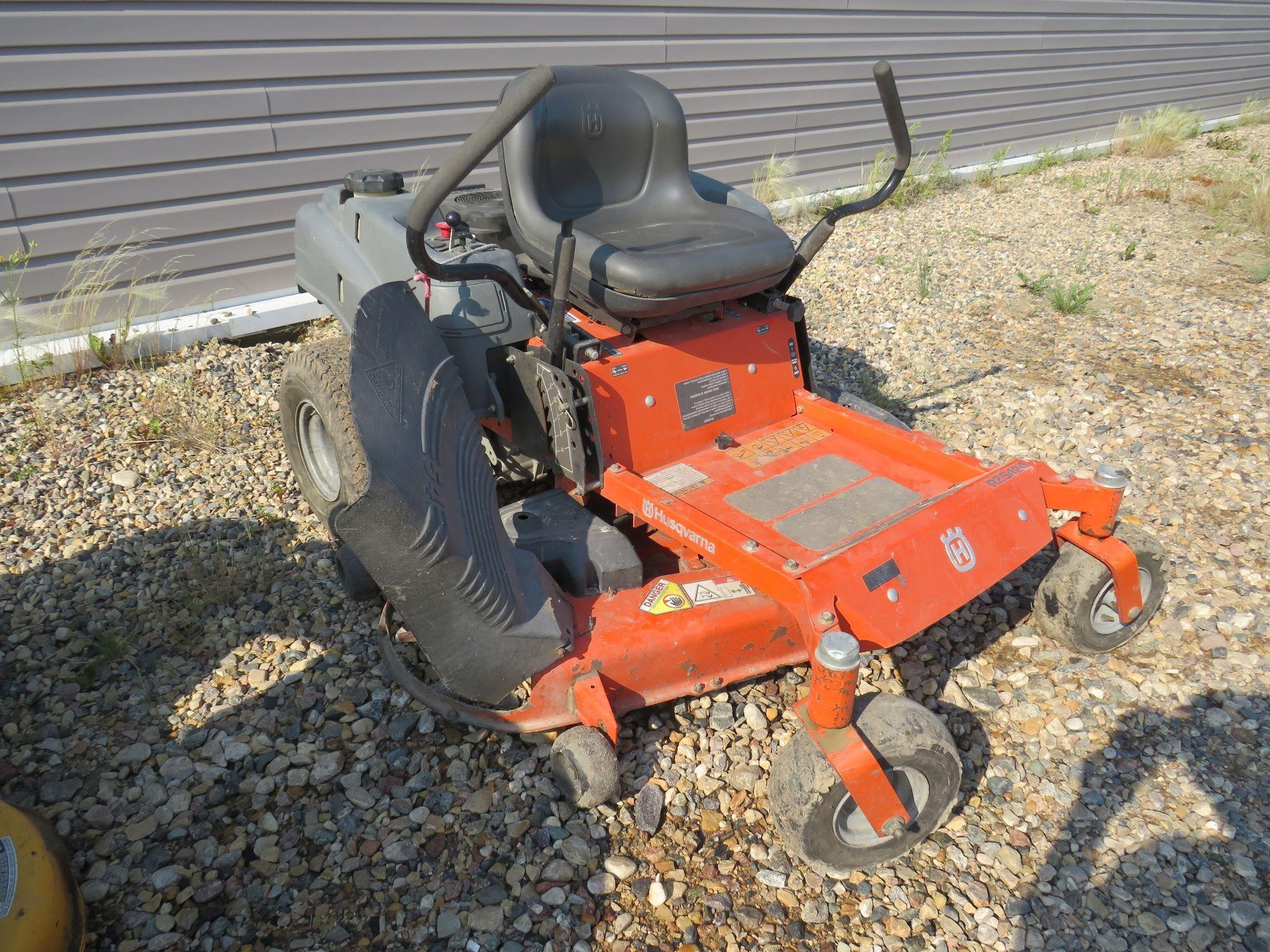 2012 HUSQUAVARNA RZ5424 ZERO TURN MOWER