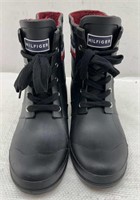 TOMMY HILFIGER BOOTS - WOMEN’S SIZE 9