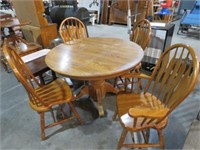 SOLID OAK PEDESTAL DINING TABLE WITH 4 CHAIRS