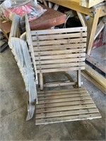 (2) Wood Folding Chairs