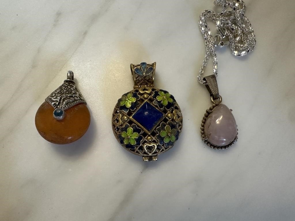 3PC CHINESE PENDANTS