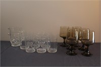 Six brown tinge 5.75" wine glasses, eight 4"