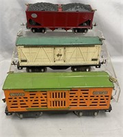 3 Lionel Freight Cars