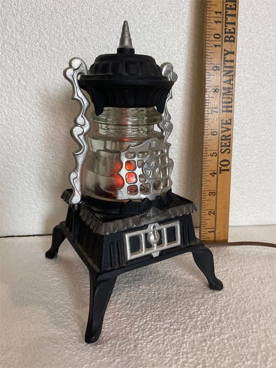 Cast Iron Insulator Lamp