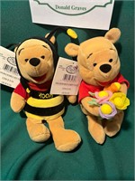 Pooh Flower & Bumblebee Disney Store 8”