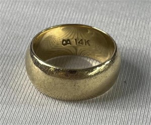 14k gold ring 7.5g ring size 6