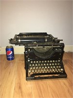 Machine à écrire Underwoods antique