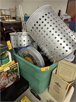 LARGE LOT OF MISC KITCHEN ETC