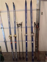 (2) Pr. of Fischer & Trak Ski's w/ Poles