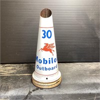 Mobiloil 30 Outboard Tin Pourer