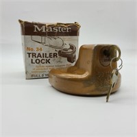 Vintage Master No. 34 Trailer Lock w/ Key
