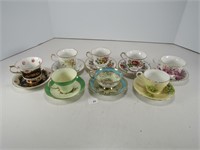 FLAT: 8 PARAGON & AYNSLEY FLORAL CUPS & SAUCERS