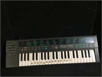 Yamaha PSS-170 Electronic Keyboard
