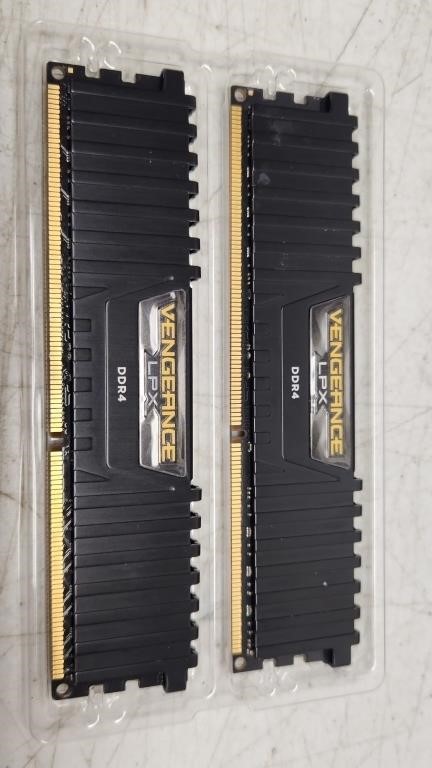 CORSAIR VENGEANCE LPX 64GB (2 x 32GB) DDR4 3200