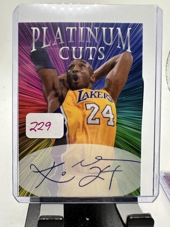 THURSDAY SPORTS CARD AUCTION GRADED SIGNED MORE