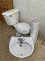 PEDESTAL SINK AND TOILET