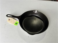 #6 Griswold Cast Iron Skillet