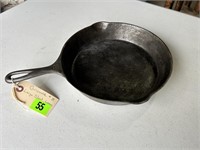 Griswold #8 Large Slant Logo Cast Iron Skillet