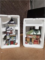 Lot of 2ea Department 56 North Pole Houses